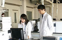 建立產(chǎn)學(xué)研合作基地，開展科研合作創(chuàng)新工作